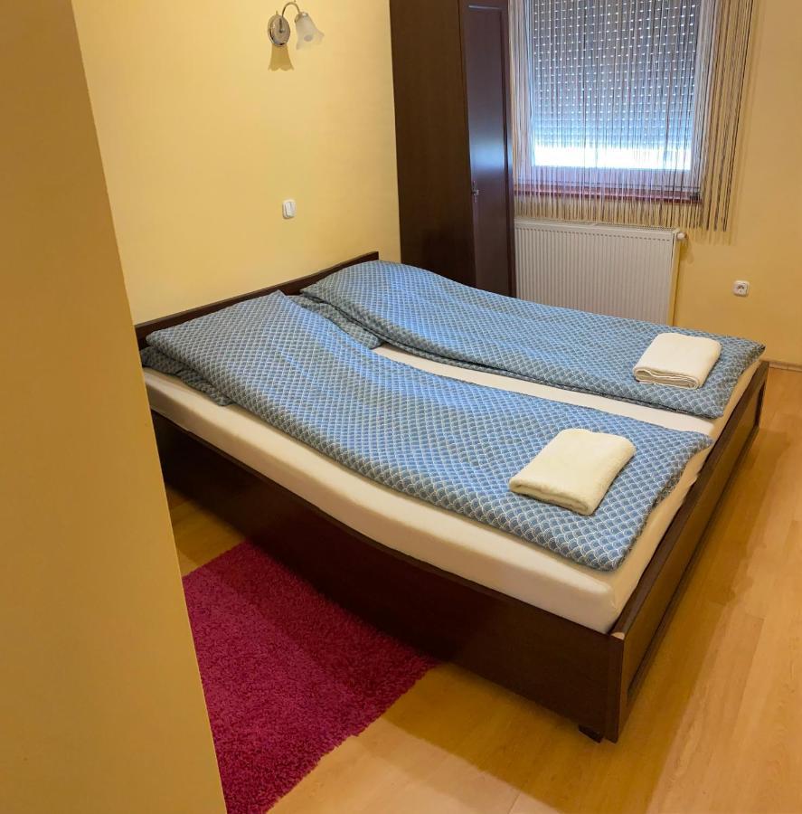 Pandora Pool Apartman Гайдусобосло Екстер'єр фото